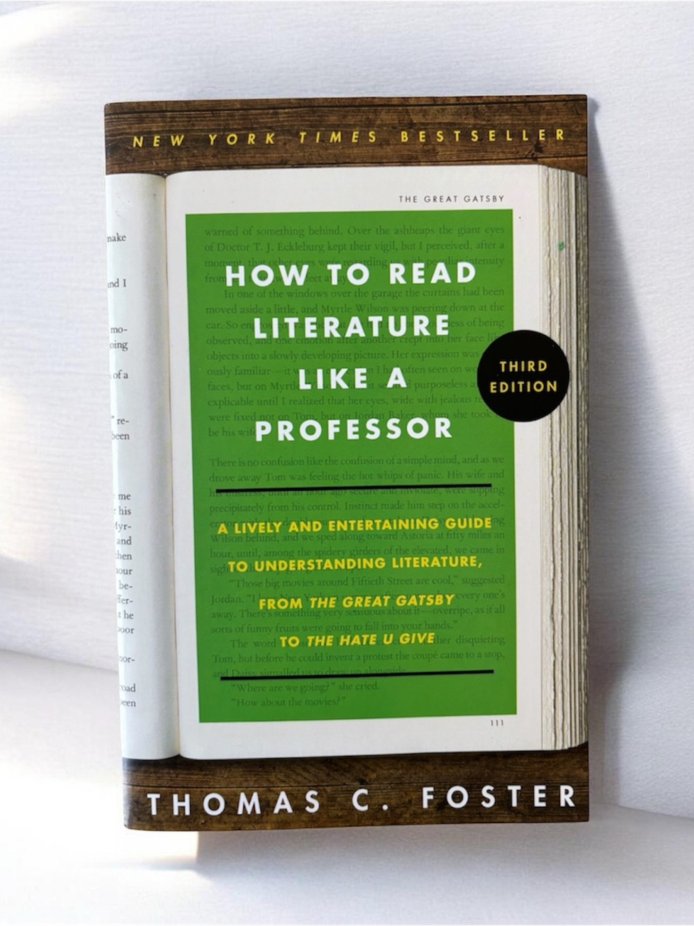 How to Read Literature Like a Professor (3rd Edition) – Thomas C. Foster